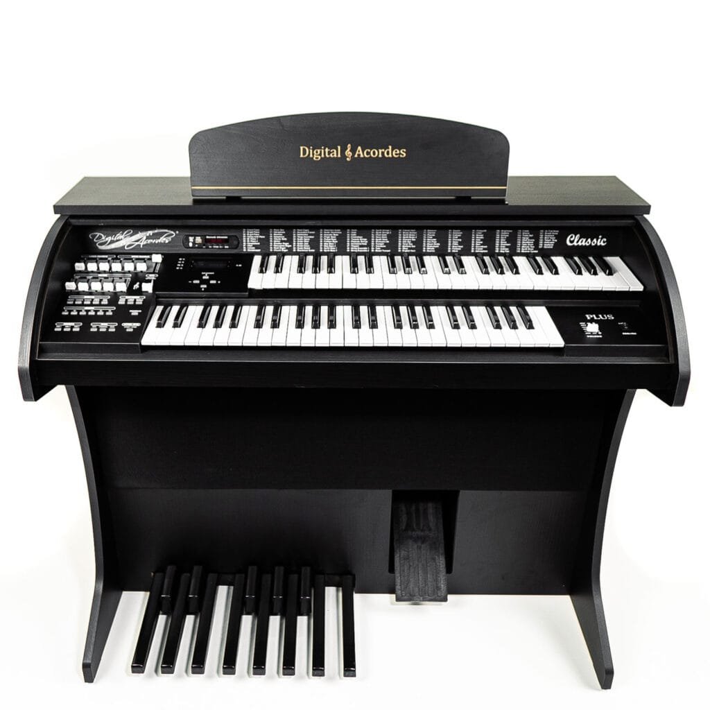 Descubra o poder e a versatilidade do Órgão Eletrônico Digital Acordes Classic, uma verdadeira obra-prima para músicos exigentes. Ideal para apresentações ao vivo, cultos e ensaios, este órgão oferece uma combinação perfeita de som de alta qualidade e funcionalidades avançadas.