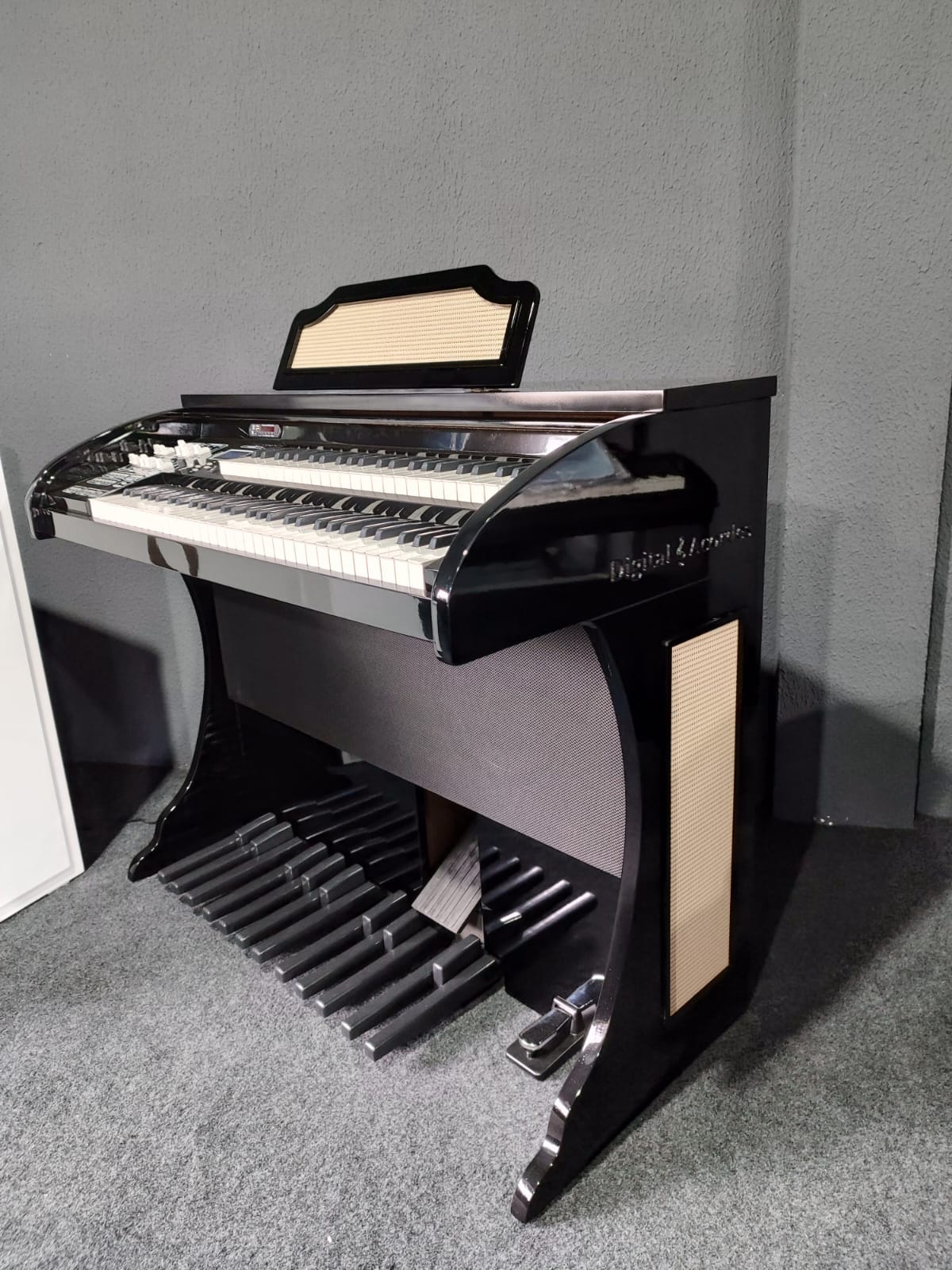 Órgão Eletrônico Digital Acordes AC 450 Preto Alto Brilho