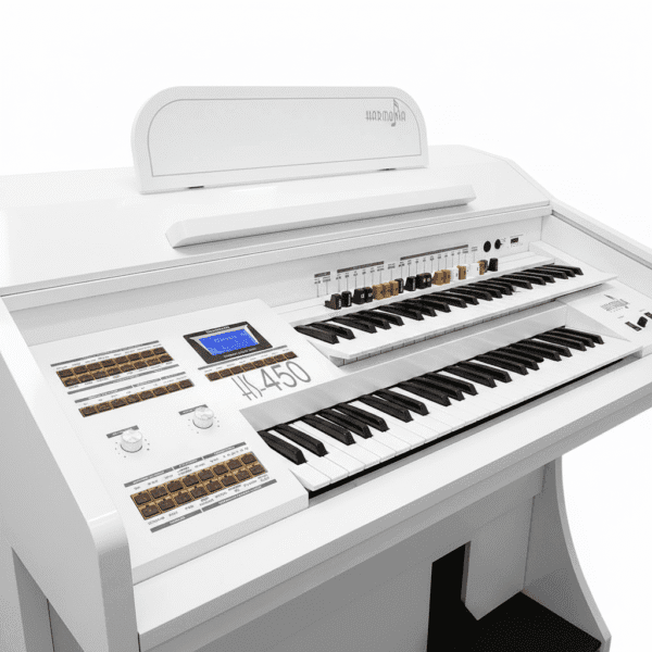 O Órgão Eletrônico Harmonia HS 450 Branco é um instrumento completo, pensado e desenvolvido para unir a sonoridade clássica dos órgãos tradicionais com a praticidade da tecnologia digital. Com dois teclados de 49 teclas, pedaleira de 13 notas, drawbars completos e um sistema de amplificação de 100W, ele oferece potência, fidelidade sonora e versatilidade para igrejas grandes, estúdios, escola de música e apresentações profissionais. Seu imponente móvel em MDF laminado de 50mm garante robustez e elegância, acompanhado de uma banqueta almofadada no mesmo acabamento. E o melhor, a maior garantia de marcas de órgão: 2 anos direto da fábrica com assistência técnica permanente e atendimento em todo o Brasil.