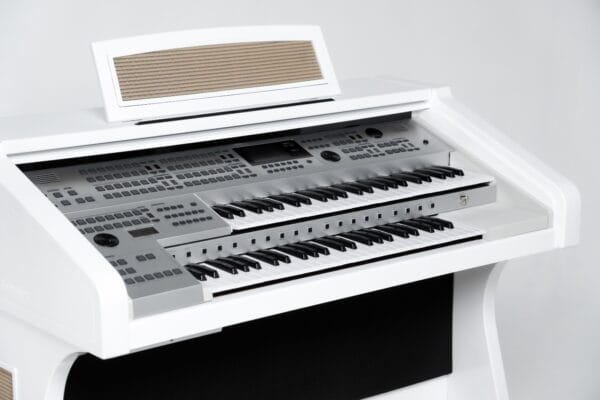Eleve suas performances a um patamar profissional com o Órgão Eletrônico Acordes EO3000 Branco
